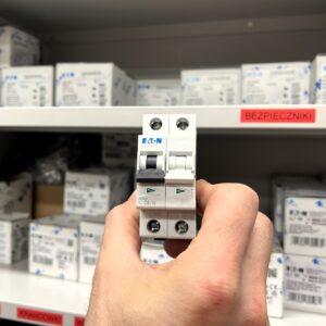 Magazyn części automatyki zawiera m.in. bezpieczniki Magazyn części automatyki zawiera m.in. bezpieczniki