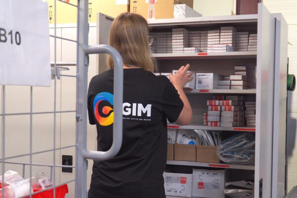 Magazyn z częściami do tworzenia systemów sterowania - magazyn części automatyki